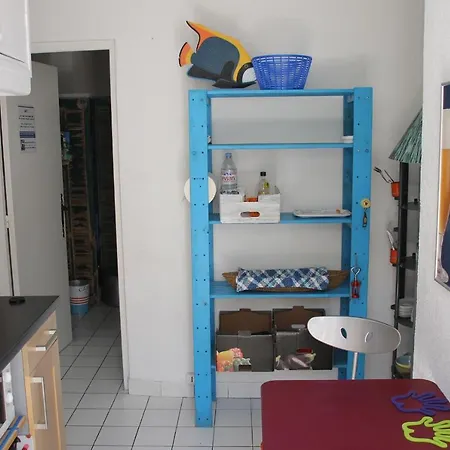 Au Petit Chez Soi Hostel