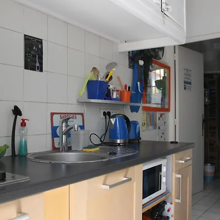 Au Petit Chez Soi 호스텔 카시스