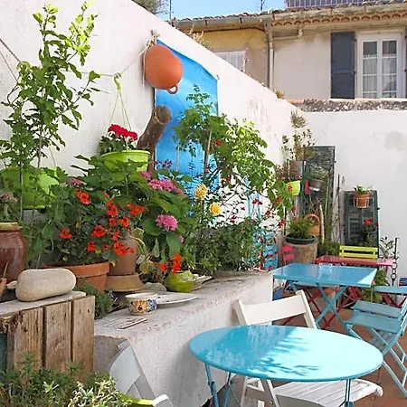 Au Petit Chez Soi * Каси