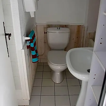 Хостел Au Petit Chez Soi Каси