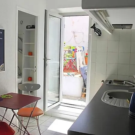 Хостел Au Petit Chez Soi